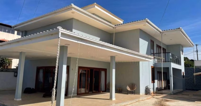 Casa para Venda em Saquarema, Leigos, 4 dormitórios, 3 suítes, 5 banheiros, 3 vagas