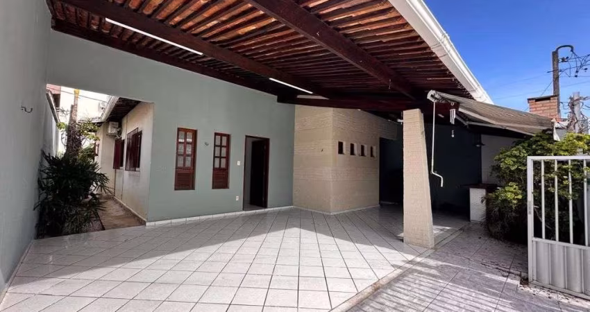 Casa em condomínio fechado em Nova Parnamirim no Tom Jobim.