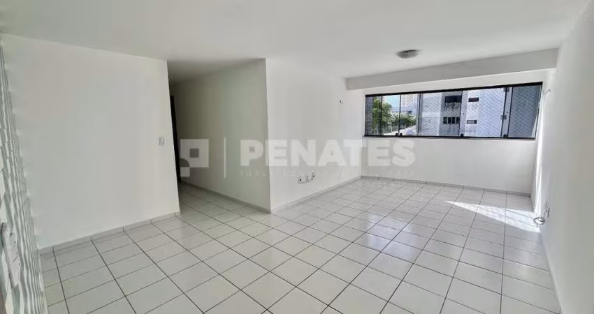 Apartamento com 3 suítes em candelaria para locação na Avenida Jaguarari. Condomínio Green Towers.