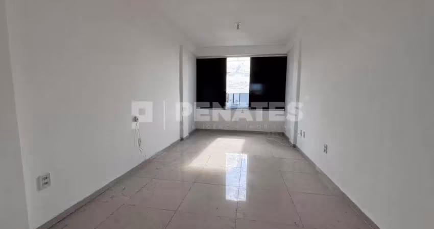 Sala comercial para alugar na Avenida Governador Tarcísio de Vasconcelos Maia, Candelária, Natal