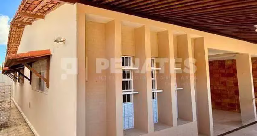 Casa 138m², 3 quartos em condomínio fechado — lazer e portaria 24h
