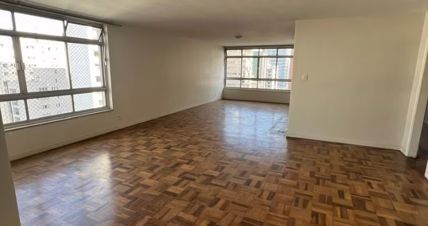 Apartamento a venda no bairro do Jardim Paulista com 271 metros com 3 dormitórios