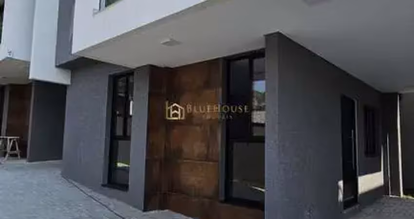 Casa em condomínio fechado com 3 quartos à venda na Travessa Ferreira, Uberaba, Curitiba