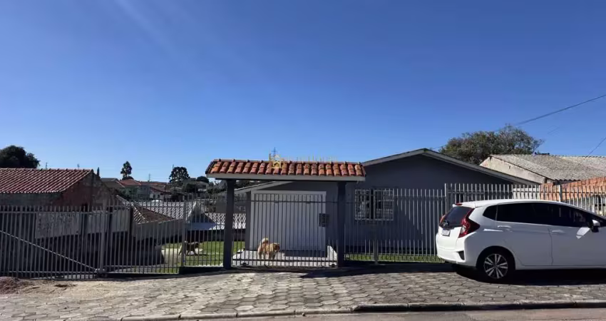 Casa com 3 quartos à venda na Rua Bandeirantes, Pinheirinho, Curitiba