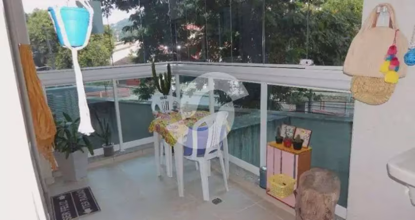 Apartamento para venda possui 84 metros quadrados com 2 quartos em São Francisco - Niterói - RJ