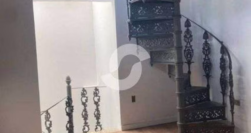 Casa para venda com 370 metros quadrados com 3 quartos em Piratininga - Niterói - RJ
