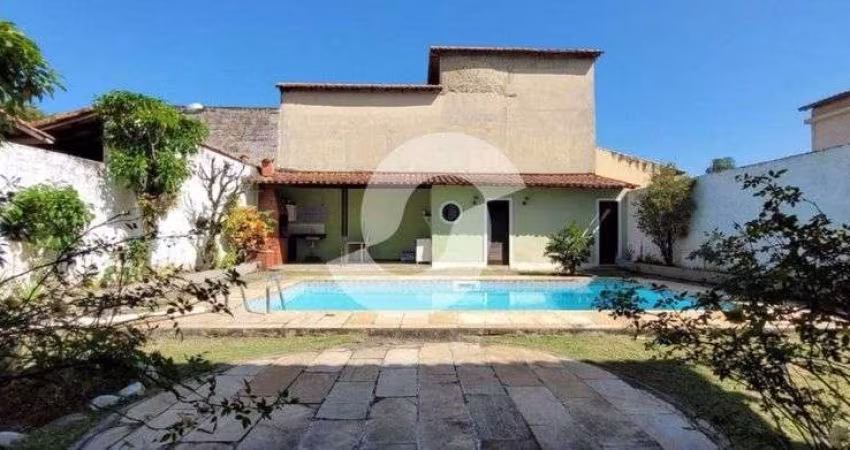 Casa para venda possui 360 metros quadrados com 3 quartos em Itaipu - Niterói - RJ