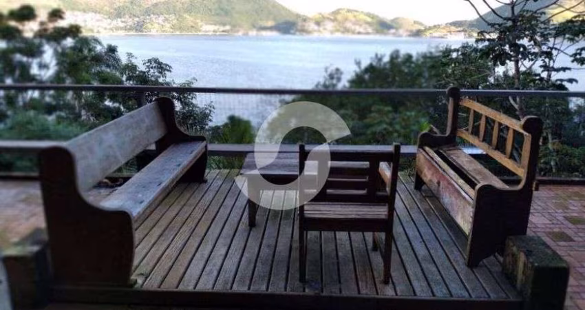 Casa para venda com 342 metros quadrados com 6 quartos em São Francisco - Niterói - RJ
