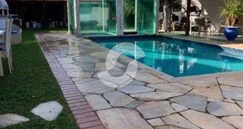Casa para venda tem 410 metros quadrados com 3 quartos em Camboinhas - Niterói - RJ
