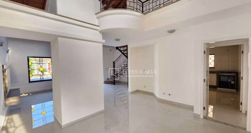 Casa para Alugar com 3 Suítes em Condomínio, localizada no Bairro Vila Santista, Atibaia, SP