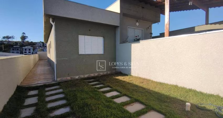 Casa com 2 dormitórios à venda, 52 m² por R$ 319.000,00 - Vila Santa Helena - Atibaia/SP