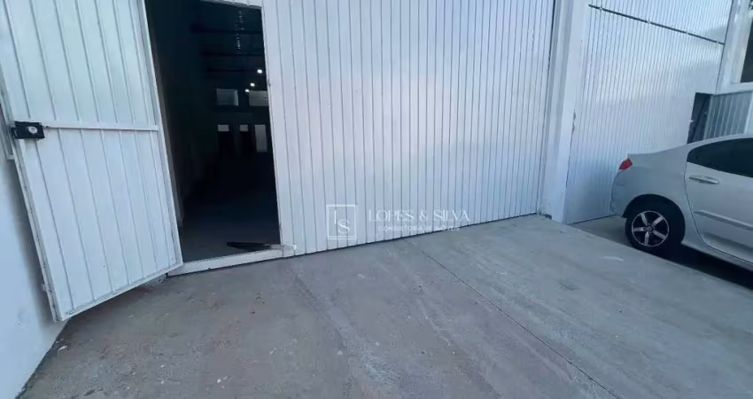 Galpão com 130m² disponível para augar no bairro alvinópolis, atibaia, sp