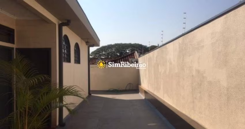 Casa a venda no Bairro Jardim São Luiz.