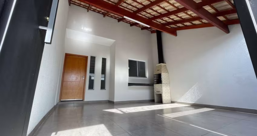 Casa nova com 2 quartos com moveis planejados, Bairro Laranjeiras, Uberlândia