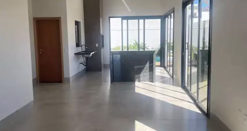 Vendo casa com piscina em Condomínio fechado 3 suítes, Uberlândia