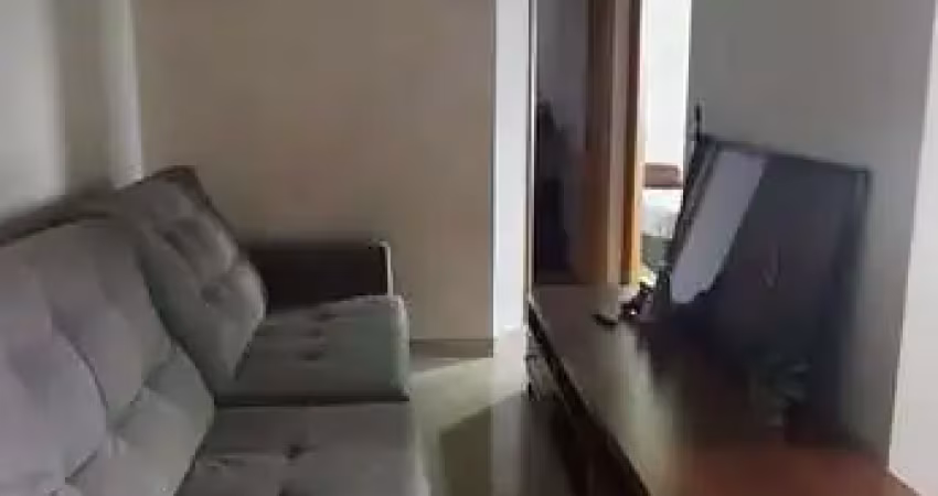 Apartamento 2 quartos, sacada, completo de armários, Bairro Granada