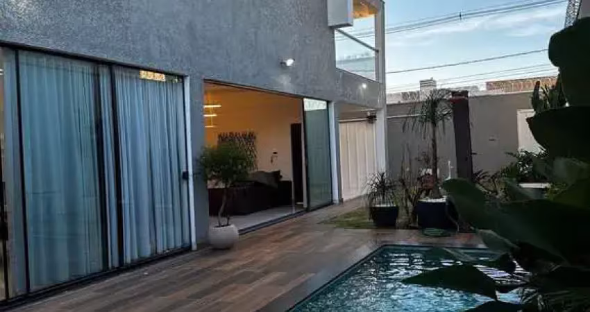 Sobrado á venda, alto padrão na zona sul, 3 suítes , lago artificial, piscina