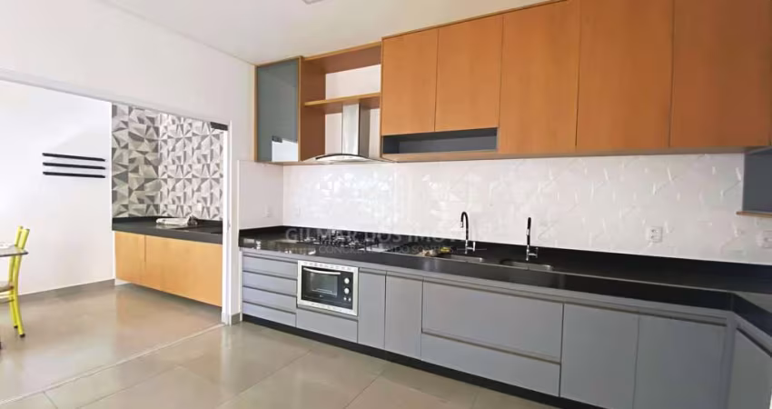 Casa a Venda em Condomínio Fechado