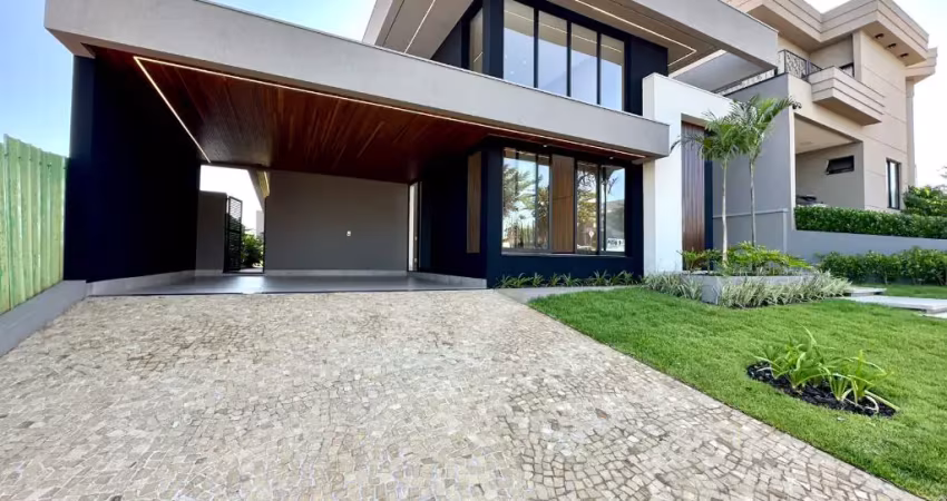 Casa térrea com até 4 suítes à venda na vila do golf