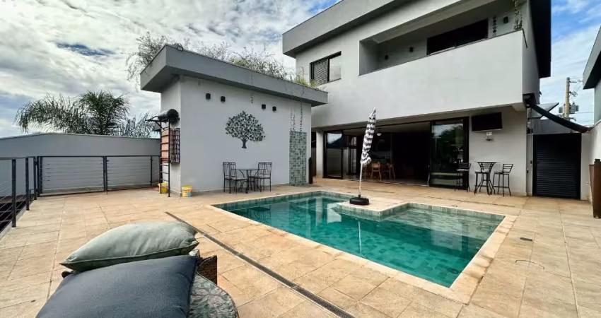 Sobrado com 386 m² à venda na vila do golf, com até 4 dormitórios, completo em armários