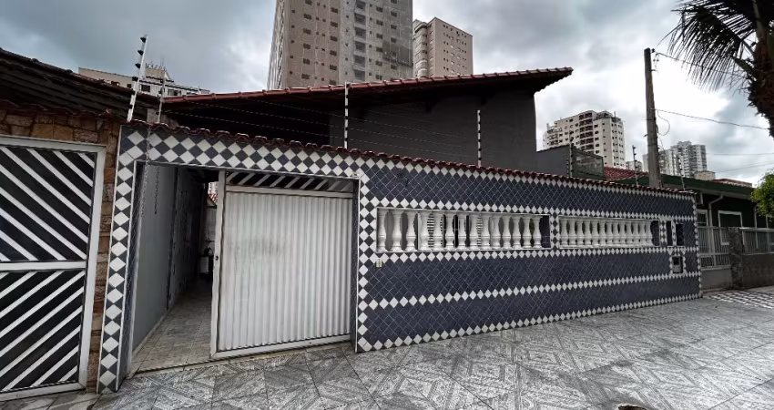 Casa Isolada a Venda em Praia Grande!