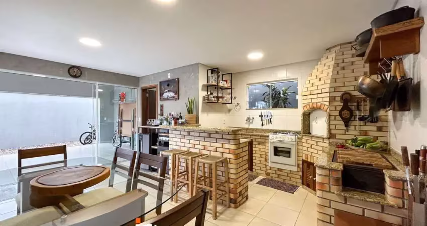 Casa com 3 suítes à venda, 350 m² por R$ 1.700.000 - Itoupava Central - Blumenau/SC