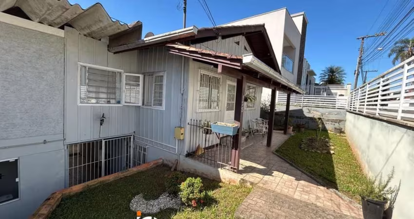 Casa com 3 dormitórios à venda, 172 m² por R$ 550.000,00 - Vila Nova - Blumenau/SC