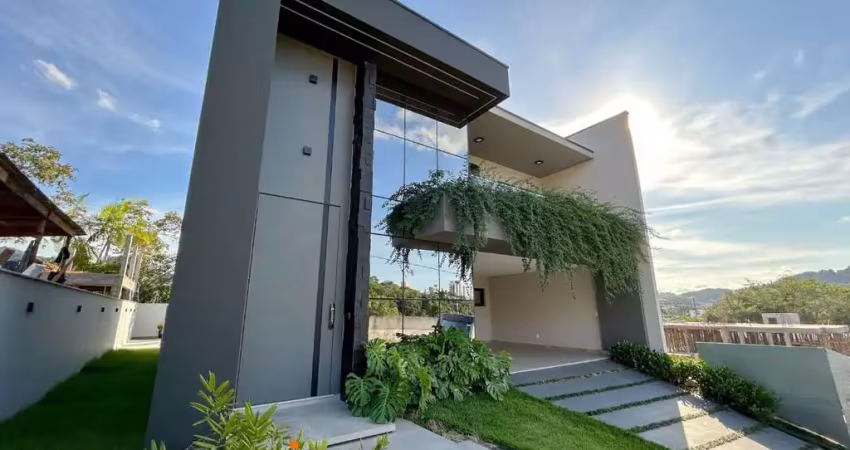 Casa com 3 suítes sendo 1 master à venda, 275 m² por r$ 2.690.000 - velha - blumenau/sc