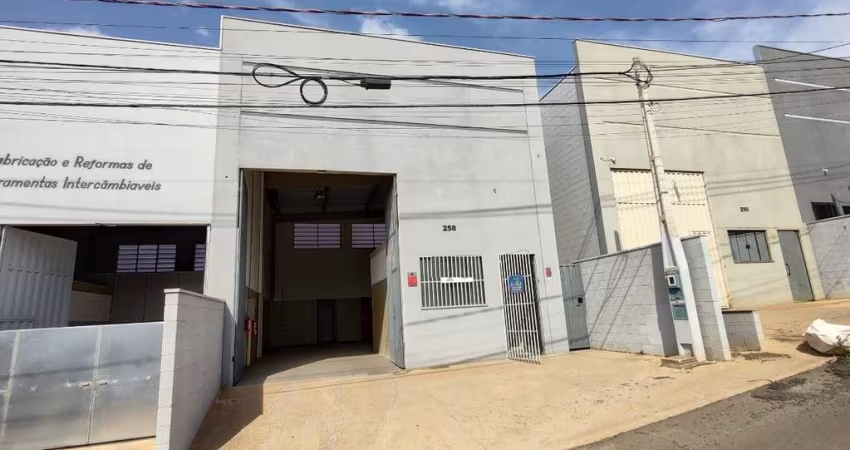 Locação de Galpão
