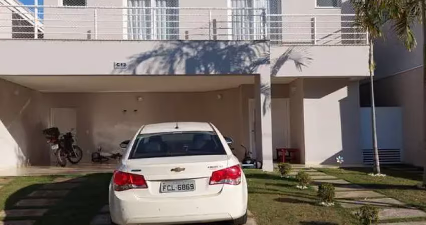Linda casa no Condomínio Jardim Panorama