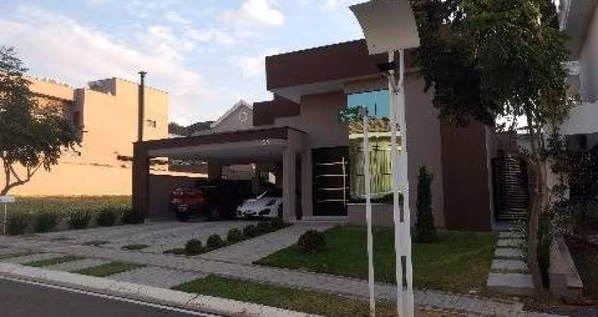 Casa em Condomínio de Alto Padrão em Indaiatuba-SP: 4 quartos, 3 suítes, 3 salas, 4 banheiros, 4 vagas de garagem, 290m² de área.