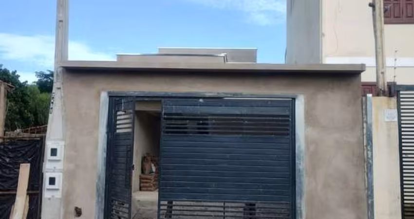 Imperdível oportunidade! Casa à venda no Centro de Indaiatuba-SP, 3 quartos, 1 suíte, 2 salas, 2 banheiros, 2 vagas, 122m².
