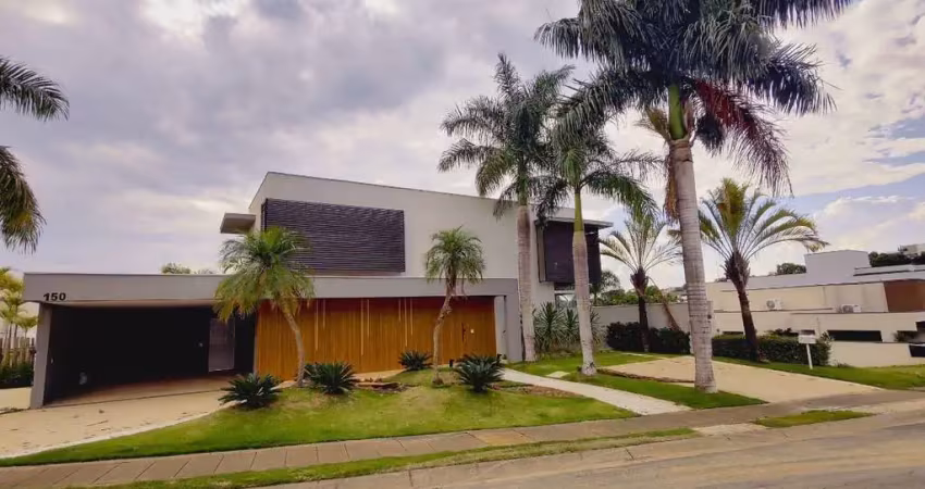Sobrado de Alto Padrão no Jardim Vila Paradiso ? Indaiatuba | 4 Suítes, Piscina, 12 Vagas