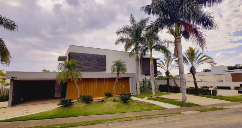Sobrado de Alto Padrão no Jardim Vila Paradiso ? Indaiatuba | 4 Suítes, Piscina, 12 Vagas