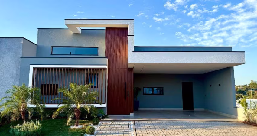 Luxuosa Casa em Condomínio à Venda em Indaiatuba-SP, Colinas de Indaiatuba - 3 Quartos, 3 Suítes, 2 Salas, 5 Banheiros, 4 Vagas, 178m².