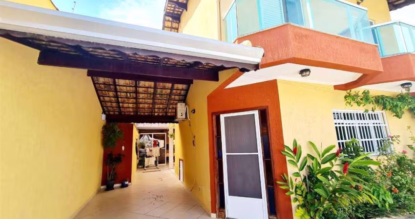 Belissima Casa Isolada. Construcao de primeira. A casa e ampla e arejada.
Próximo ao Centro de Mongaguá, a alguns passos da Praia. 
Venha conferir!