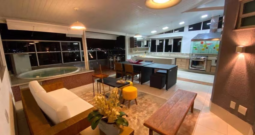 Cobertura com 3 dormitórios à venda, 187 m² por R$ 1.590.000,00 - Centro - Guarapari/ES