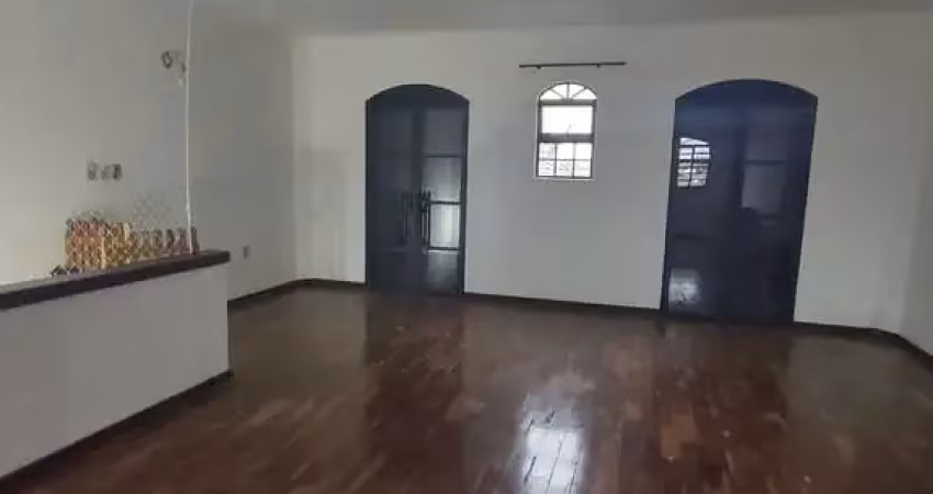 Casa com 4 quartos à venda na Vila Maria, Botucatu 