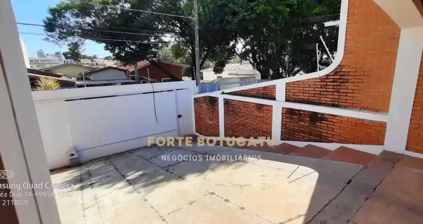 Casa Alto Padrão em Centro, Botucatu/SP