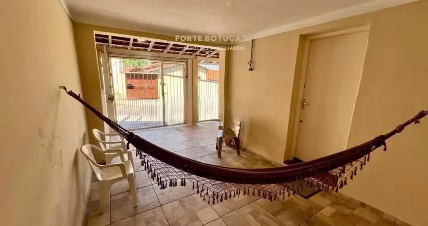 Casa com 3 quartos à venda na Vila Maria, Botucatu 