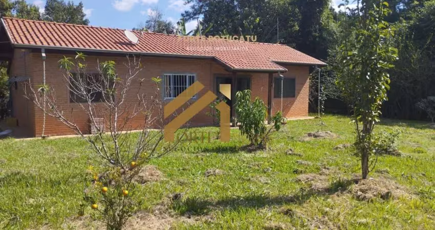 Casa com 3 quartos à venda no Demétria, Botucatu 