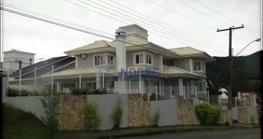 Casa alto padrão para venda em cidade universitária pedra branca palhoça-sc
