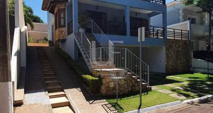 Esta bela casa de 5 quartos, sendo 1 suíte, está localizada no condomínio villaggio capríccio, em l