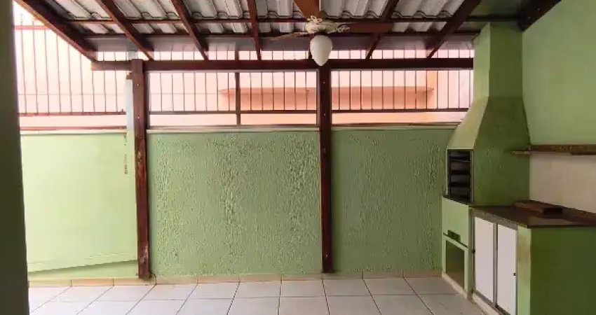 Ap. térreo com quintal e varanda gourmet no bairro lagoinha