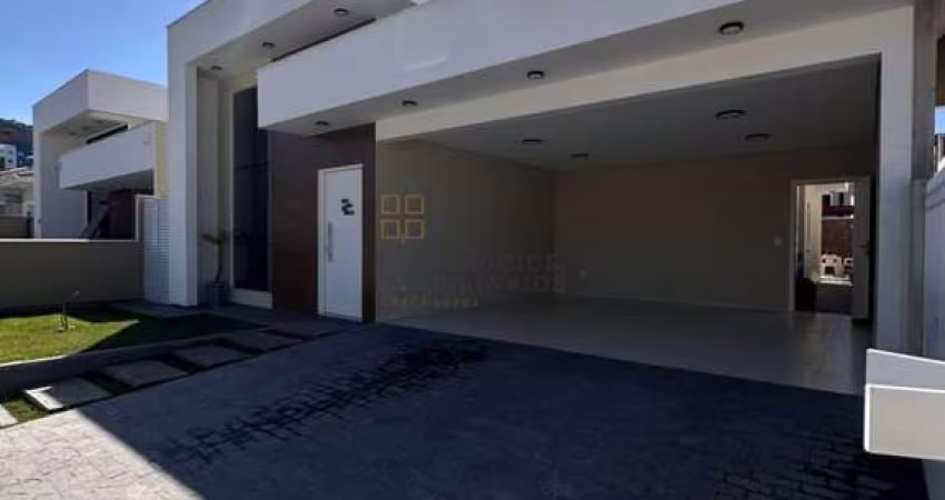 Casa à venda no bairro Pedra Branca em Palhoça/SC