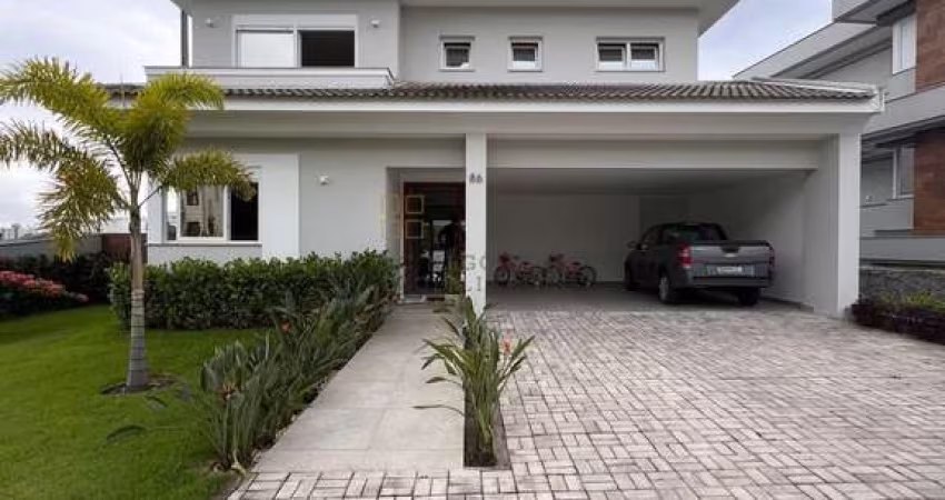 Casa à venda no bairro Pedra Branca em Palhoça/SC