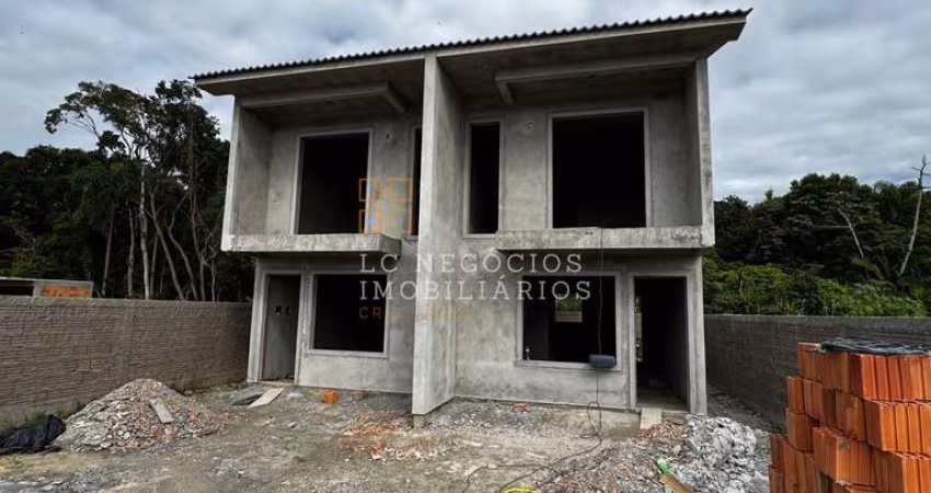 Sobrado à venda no bairro Sertão do Maruim - São José/SC