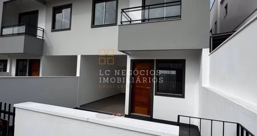 Sobrado à venda no bairro Forquilhas - São José/SC