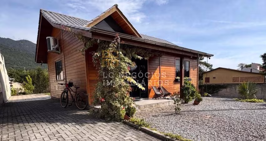Casa à venda no bairro Praia de Fora - Palhoça/SC