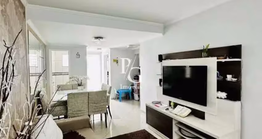 Sobrado triplex com 179m² e amplo espaço de terreno - 3 dormitórios sendo 1 suíte - amplo espaço de terraço coberto